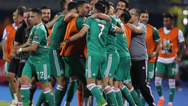 Алжир пробился в 1/4 финала Кубка африканских наций