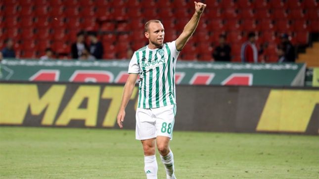 ФК Ахмат, Денис Глушаков