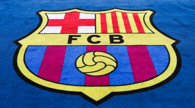 Футболисты «Барселоны» не получили зарплату за декабрь