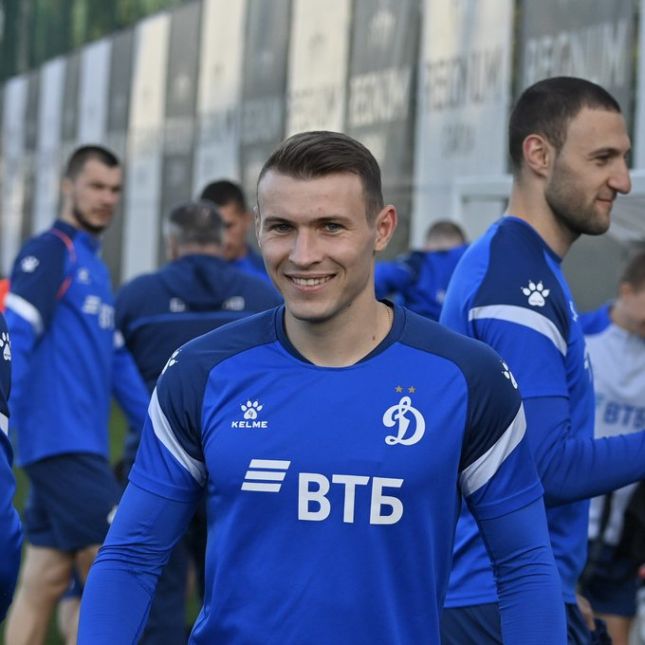 Защитник «Динамо» Паршивлюк вернулся к полноценным тренировкам