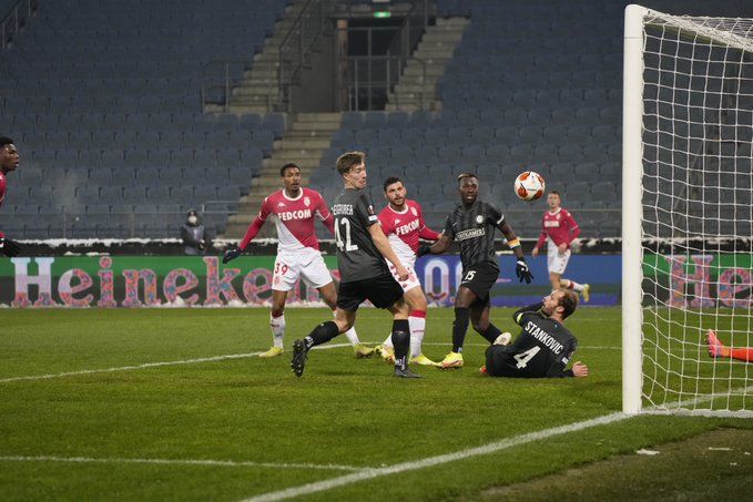 Реал Сосьедад, ПСВ