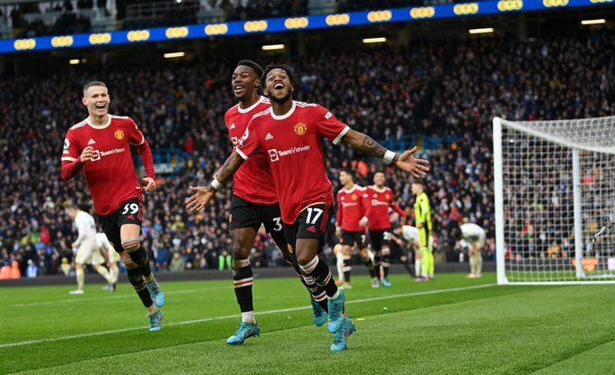 «Манчестер Юнайтед» вырвал победу у «Лидса» в матче с шестью голами