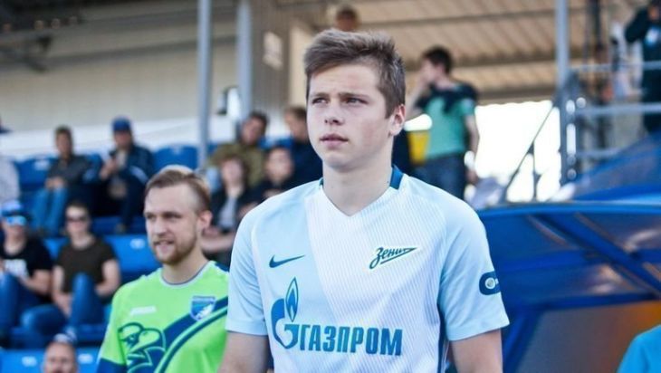 ФК Крылья Советов, ФК Зенит