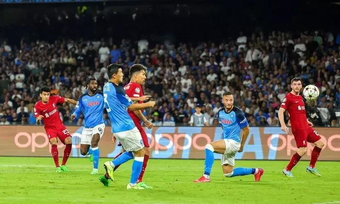 Наполи, Ливерпуль