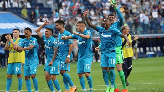 ФК Зенит, ФК Факел