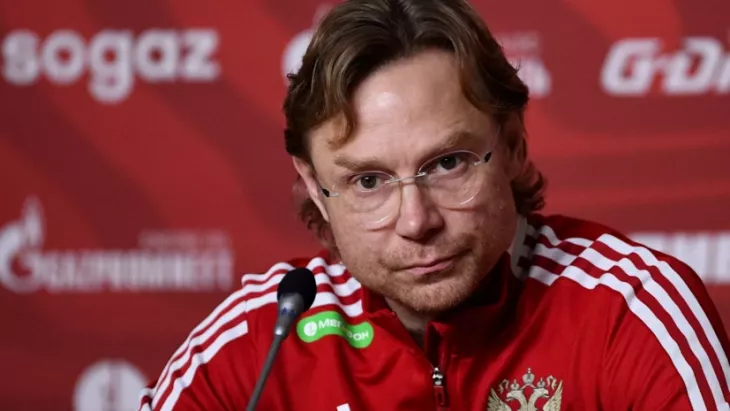 Валерий Карпин