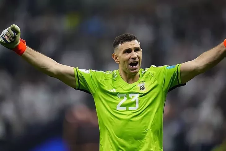 Бавария, Астон Вилла