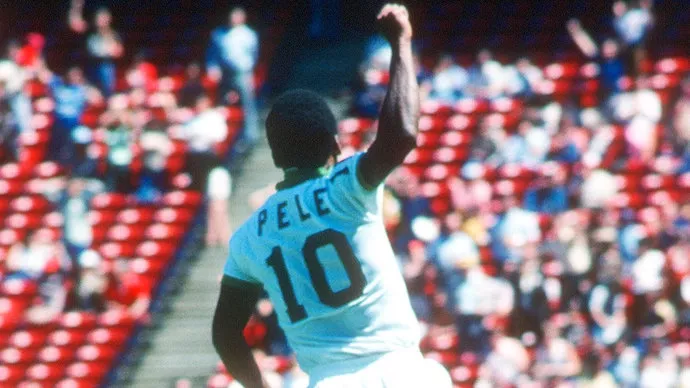 Франко Камоцци, Пеле