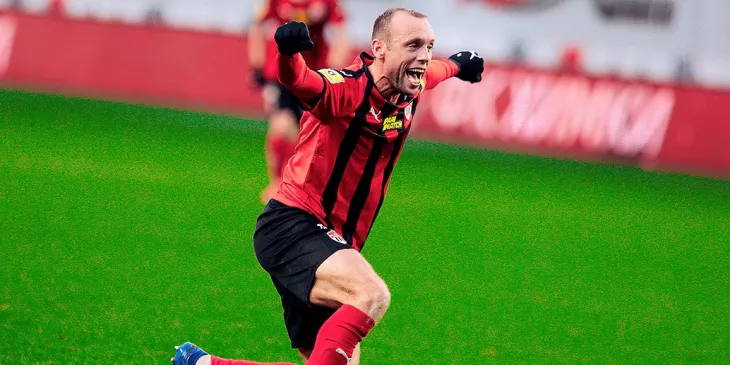 ФК Химки, Денис Глушаков