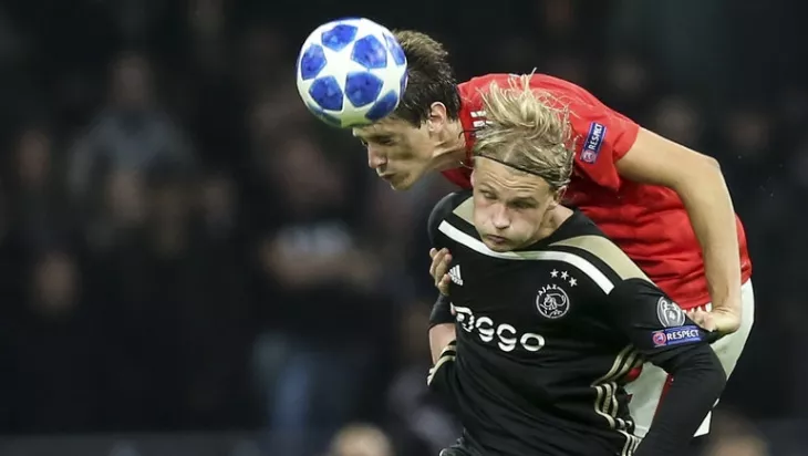 ФК Локомотив Москва, Бенфика