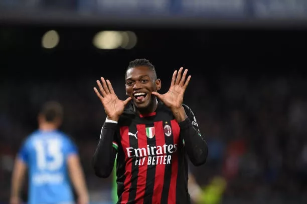 Милан, Наполи