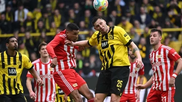 Боруссия Дортмунд, Байер