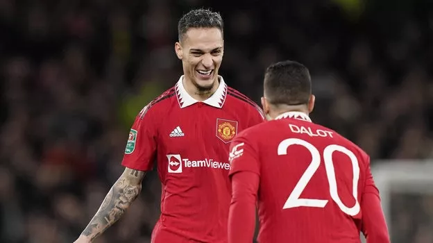 Манчестер Юнайтед, Антони Сантос