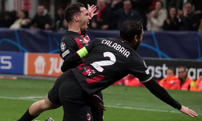 Милан, Наполи