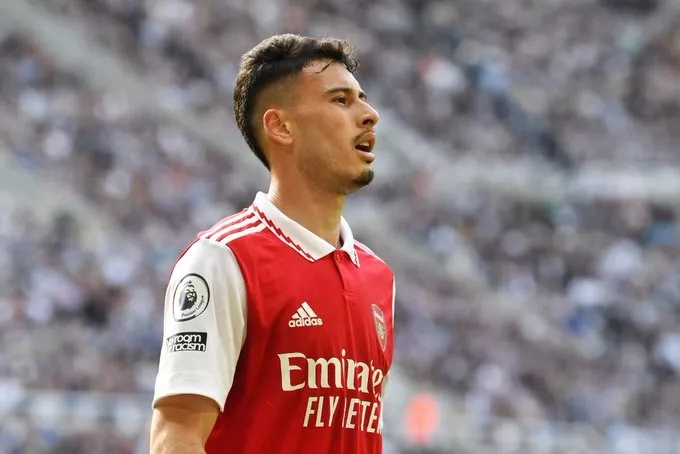 Ньюкасл, Арсенал