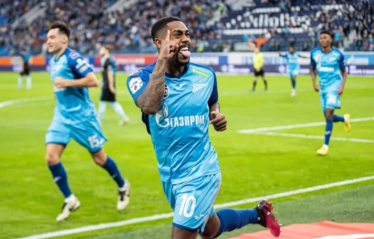 Ювентус, ФК Зенит