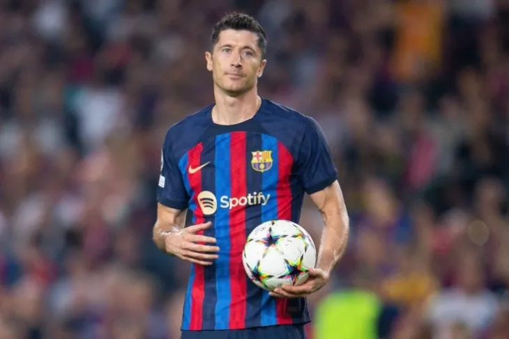 Барселона, Роберт Левандовски