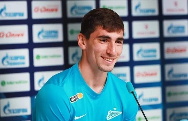 ФК Зенит, Зелимхан Бакаев