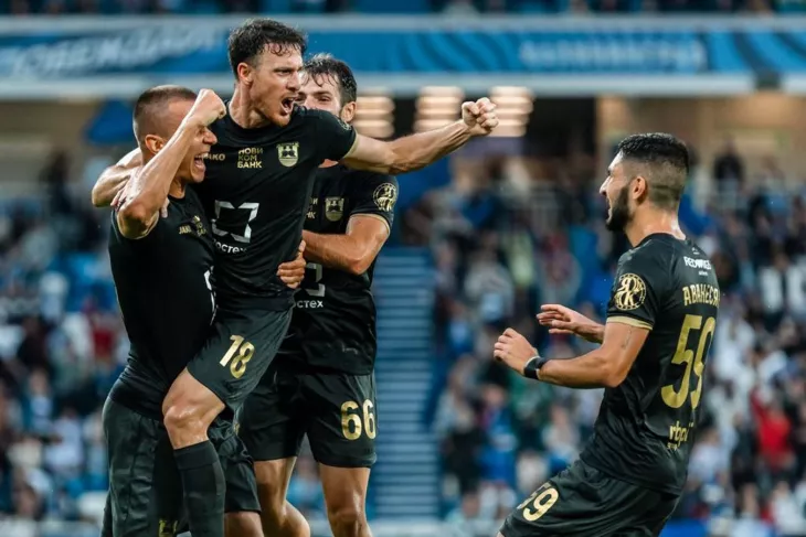 ФК Балтика, ФК Зенит