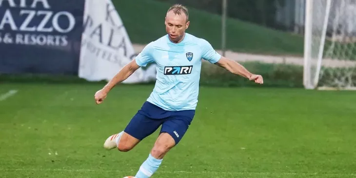 ФК Рубин, Денис Глушаков