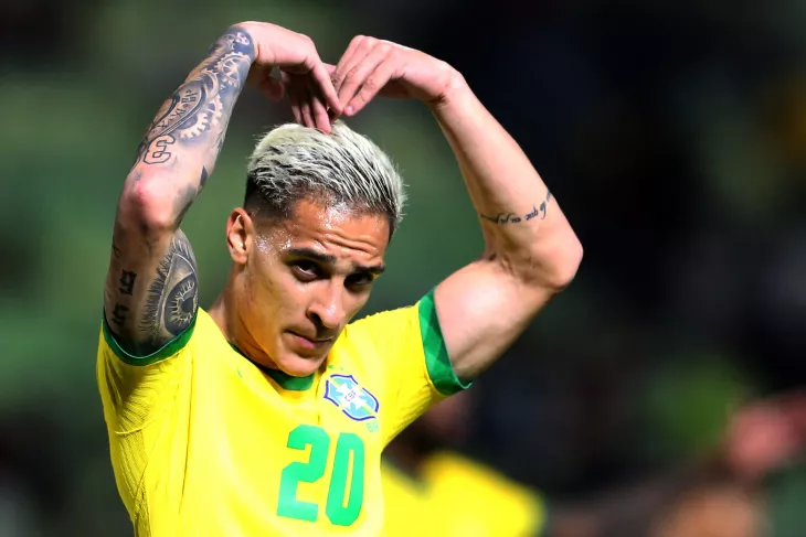 Манчестер Юнайтед, Антони Сантос