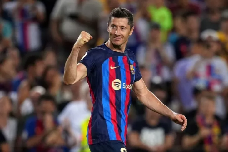 Барселона, Роберт Левандовски