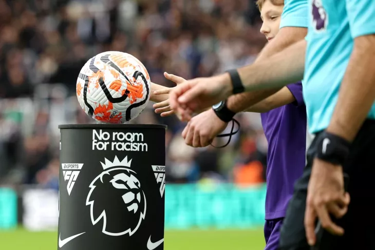 Ньюкасл, Лутон