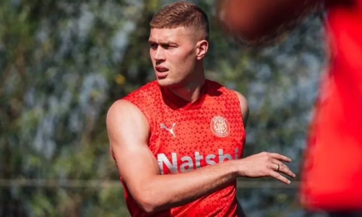 Жирона, Артем Довбик