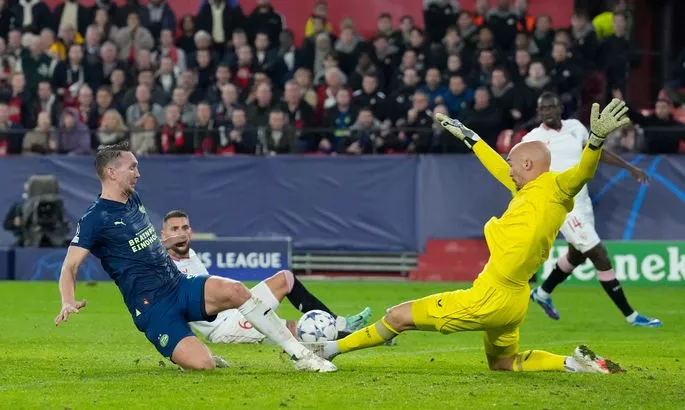 ПСВ, Севилья