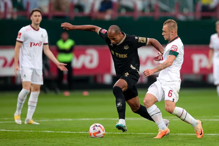 ФК Локомотив Москва, ФК Урал