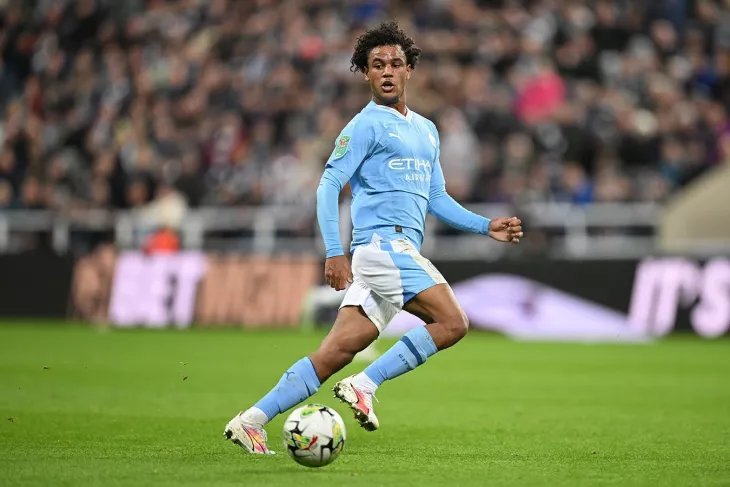 мбаппе. роналдо (футболист, р. лионель месси. известный футболист лионель месси. роналдиньо де ассис морейра.