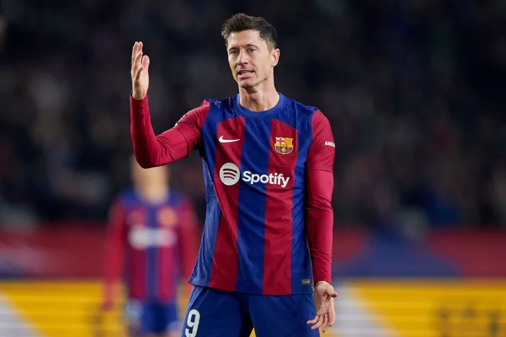 Барселона, Роберт Левандовски