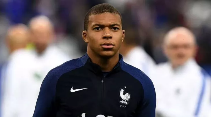 Сборная Франции, Александр Мостовой