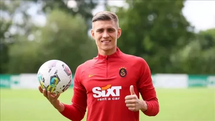 ФК Оренбург, Галатасарай