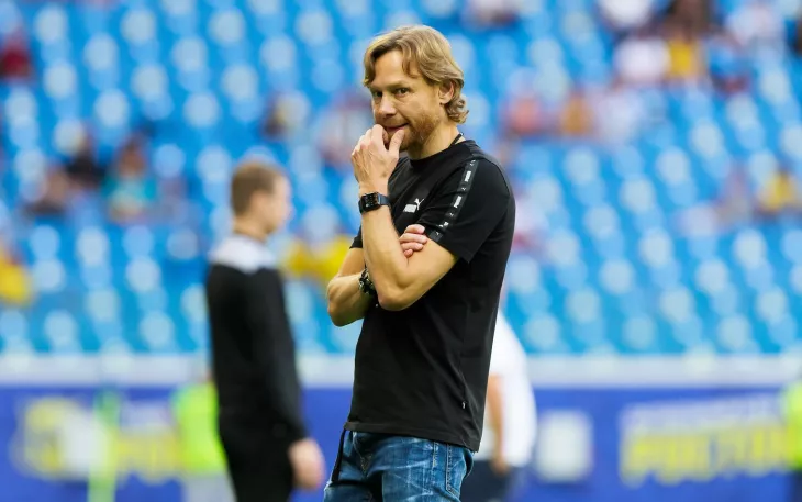 Валерий Карпин