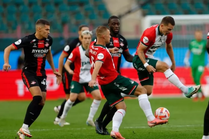 ФК Локомотив Москва, Андрей Ещенко