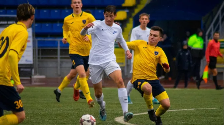 Российский полузащитник продолжит карьеру в «Аль-Иттифаке»