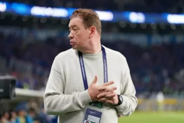 Шанхай Шеньхуа, Леонид Слуцкий