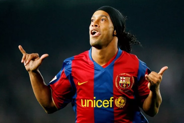 Роналдиньо, Винисиус Жуниор