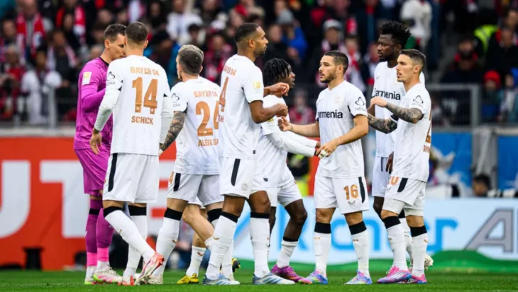 Ливерпуль, Байер