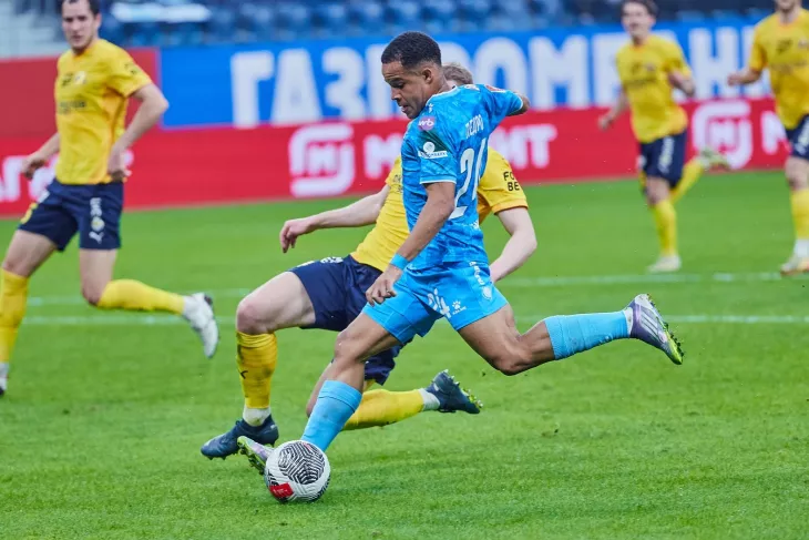 ФК Зенит, ФК Ростов