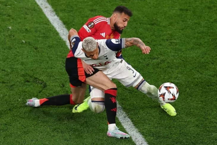 Тоттенхэм, Манчестер Юнайтед