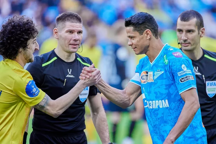 ФК Зенит, Крузейро