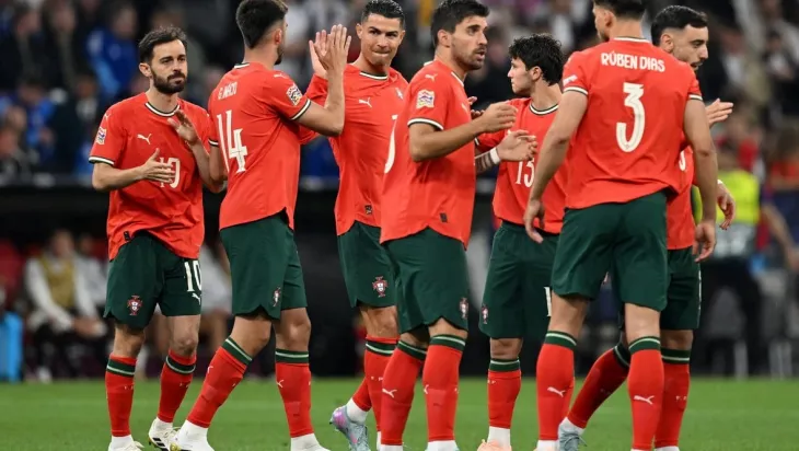 Сборная Португалии, Сборная Испании