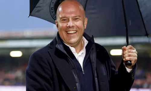 Ливерпуль, Александр Исак