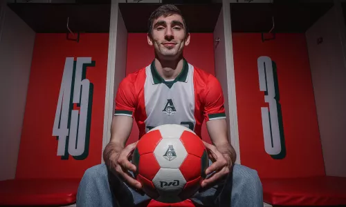 ФК Локомотив Москва, Николай Наумов