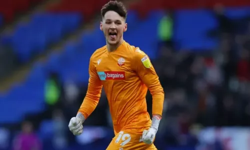 Ньюкасл, Манчестер Юнайтед