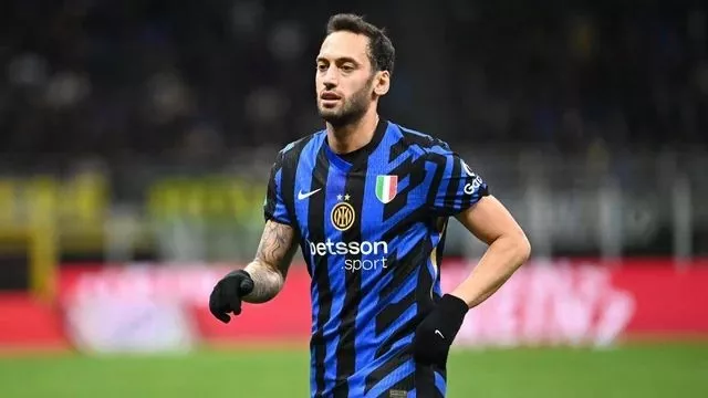 Интер, Хакан Чалханоглу