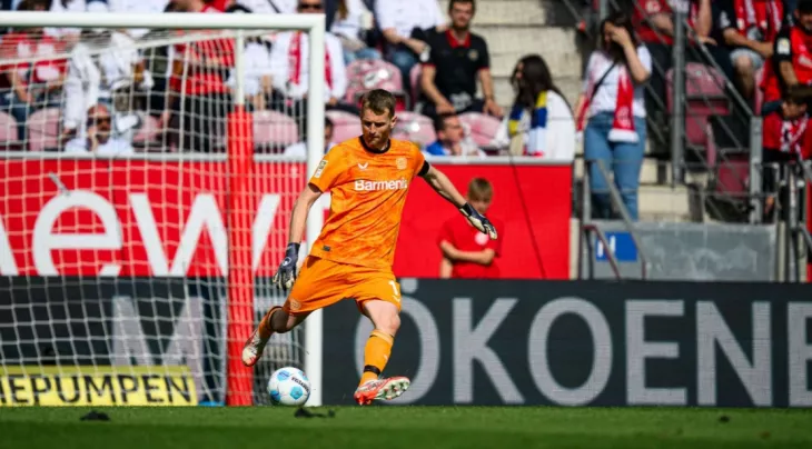 Байер, Монако