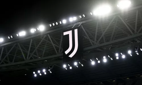 Барселона, Ювентус